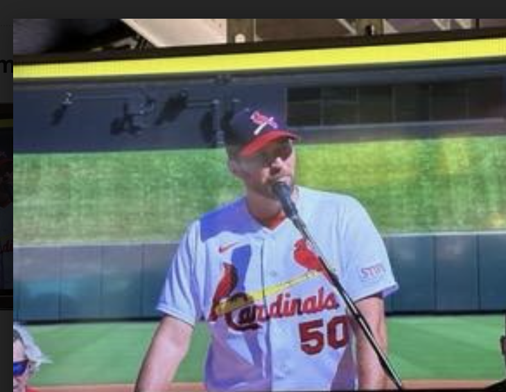 Adam Wainwright says goodbye to Yadier Molina in Cardinals tribute